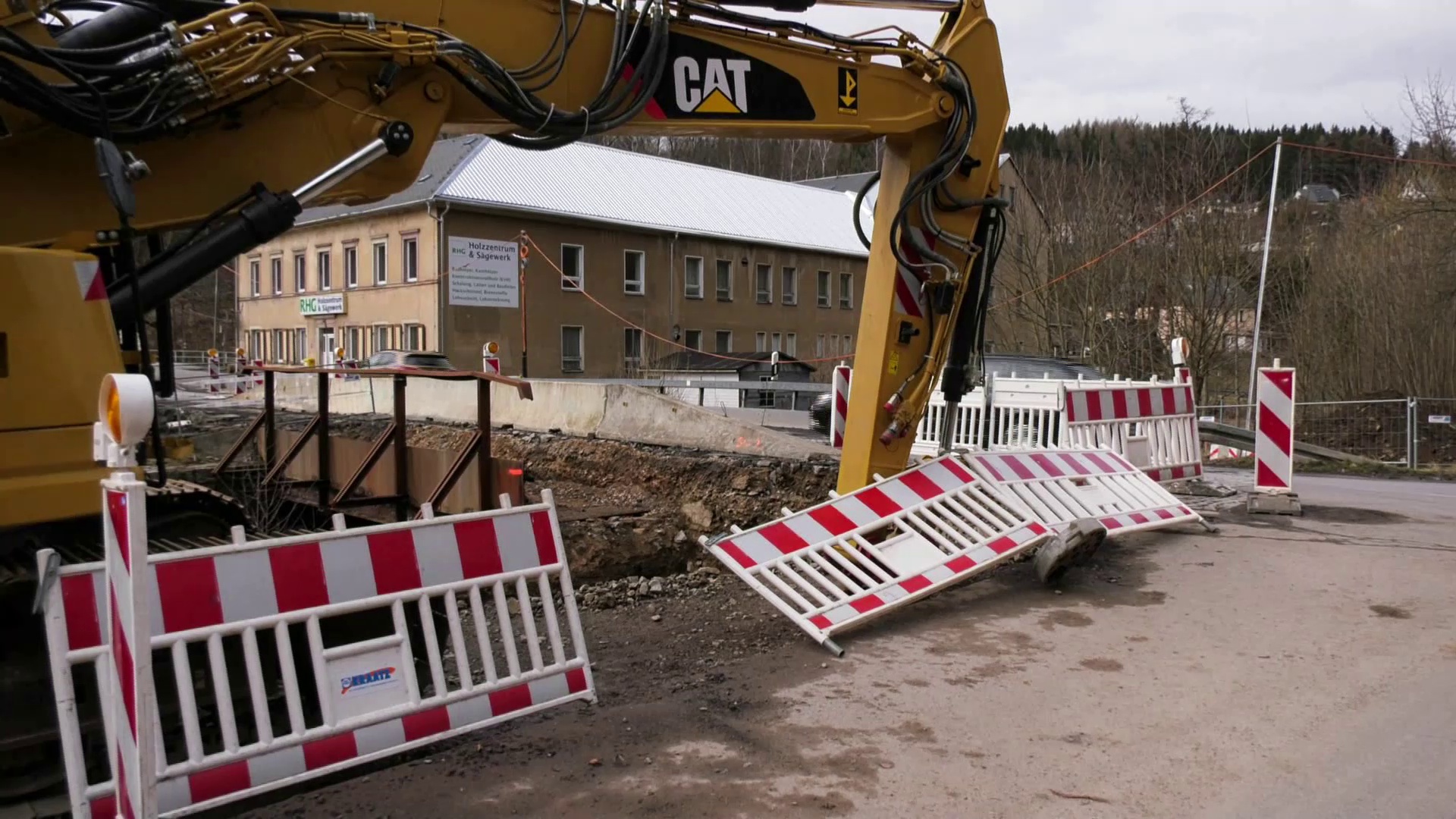Der MEF Wochenrückblick für die 17. Kalenderwoche - mit einer Baustelle an der Kniebreche Der MEF Wochenrückblick für die 17. Kalenderwoche - mit einer Baustelle an der Kniebreche